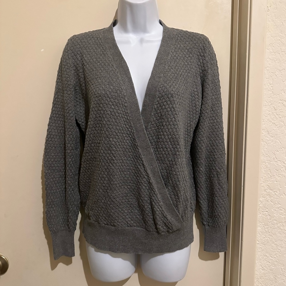 Ann Taylor Factory gray low v-neck wrap sweater ☀️ 2/$30